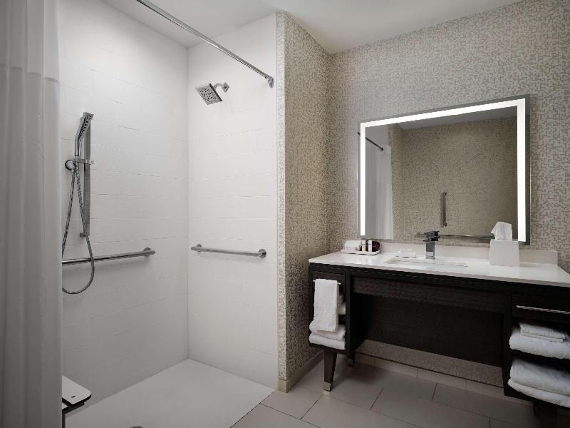 Hampton Inn Troy image
