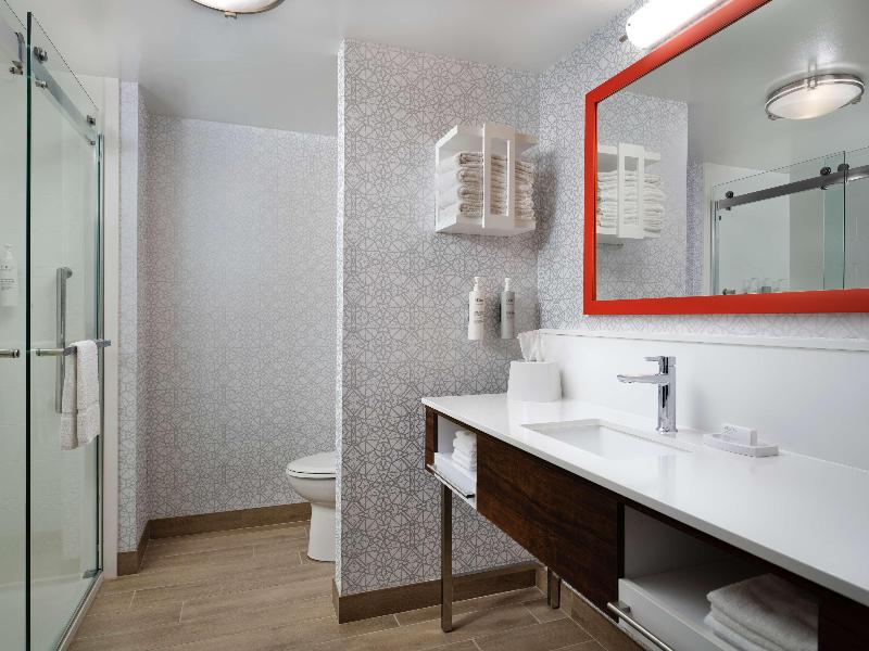 Hampton Inn Troy image