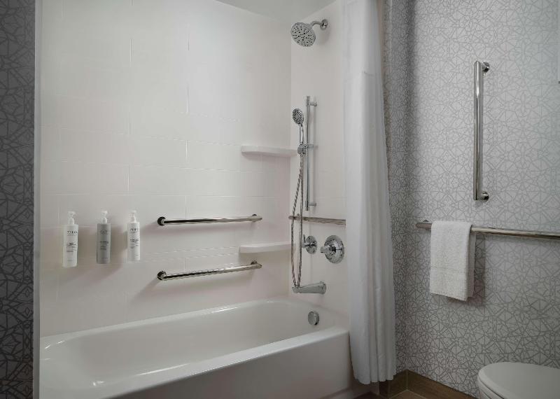 Hampton Inn Troy image