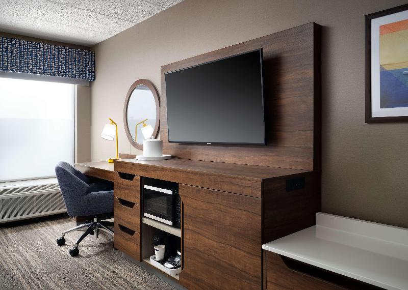 Hampton Inn Troy image