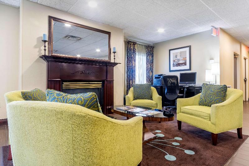 Hampton Inn Richmond image