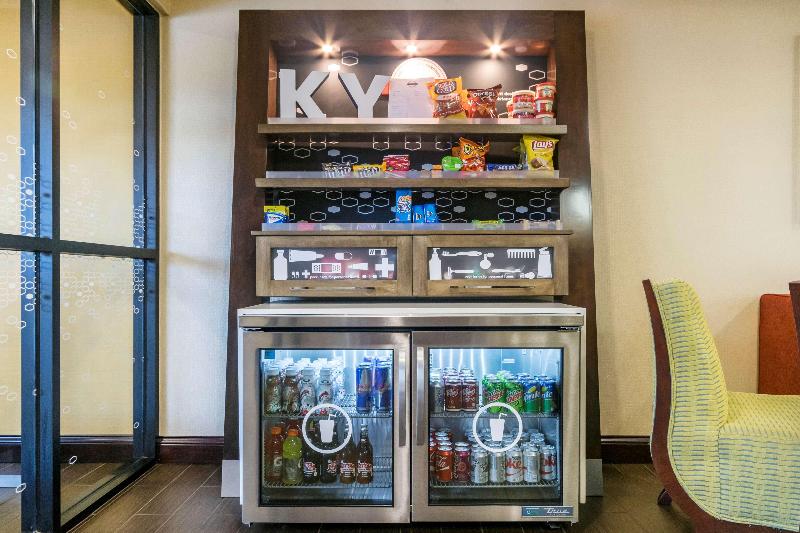 Hampton Inn Richmond image