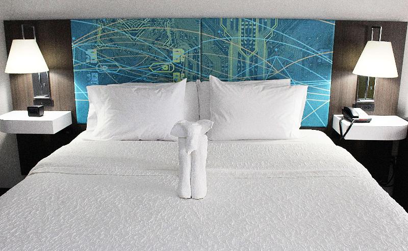 Hampton Inn Richmond image
