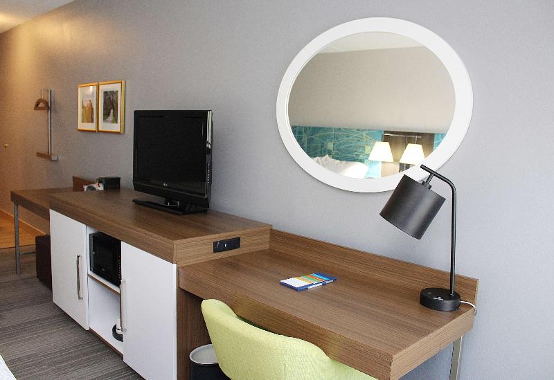 Hampton Inn Richmond image