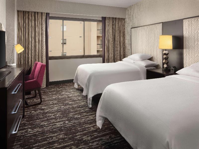 Embassy Suites by Hilton Crystal City National Air image