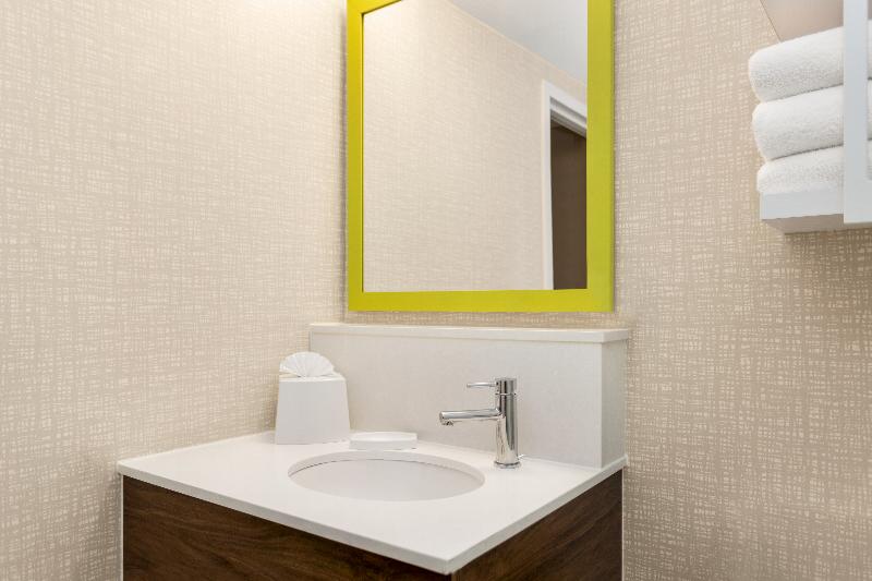 Hampton Inn Milwaukee/Brookfield image