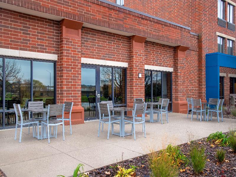 Hampton Inn West Des Moines Lake Drive image