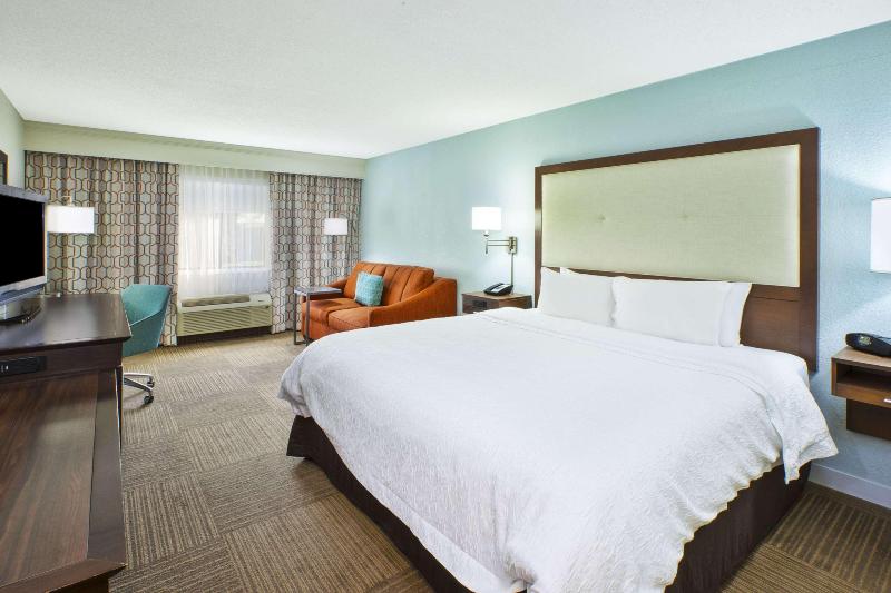 Hampton Inn Gaylord image