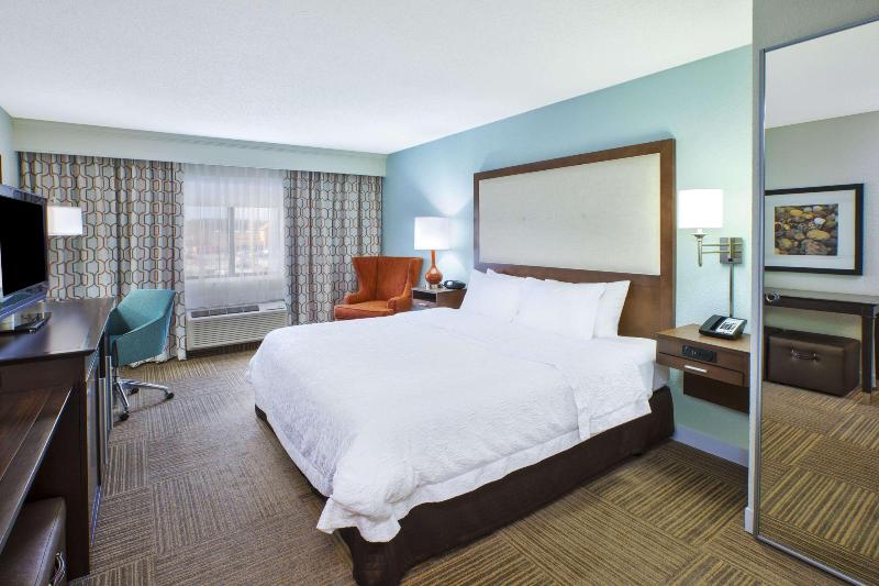 Hampton Inn Gaylord image