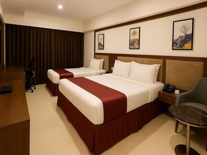 Hotel Tip Top International image
