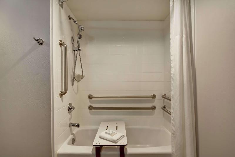 Hampton Inn Cincinnati-Airport South image