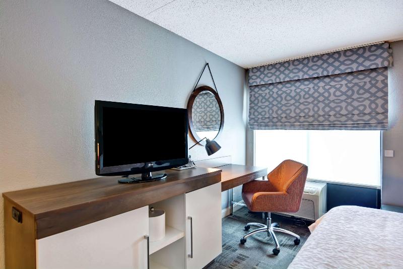 Hampton Inn Cincinnati-Airport South image