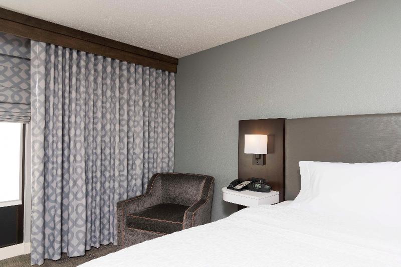 Hampton Inn Cincinnati-Airport South image