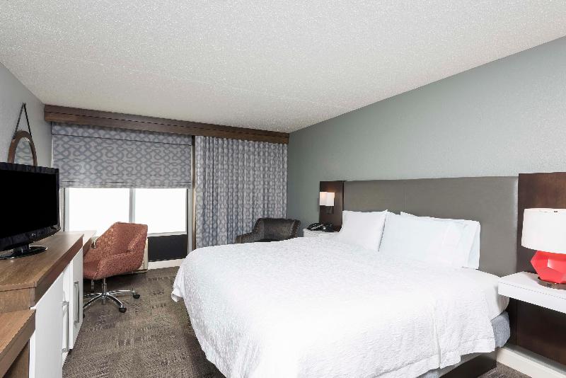 Hampton Inn Cincinnati-Airport South image