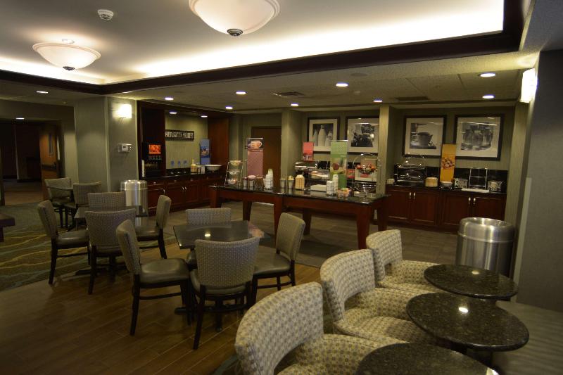Hampton Inn Warsaw image