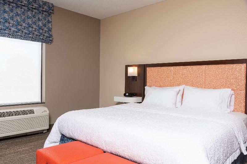 Hampton Inn Warsaw image
