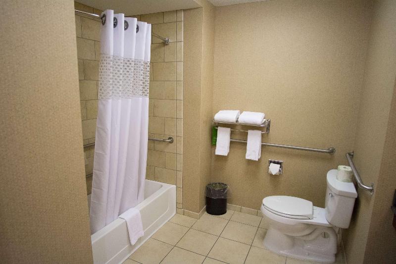 Hampton Inn Warsaw image