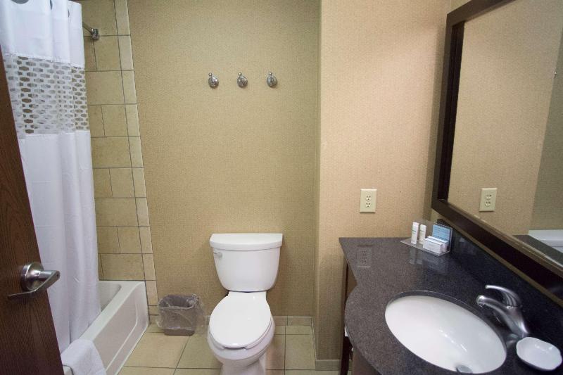 Hampton Inn Warsaw image