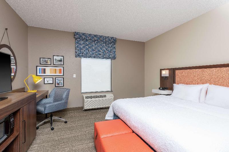Hampton Inn Warsaw image