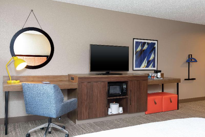 Hampton Inn Warsaw image