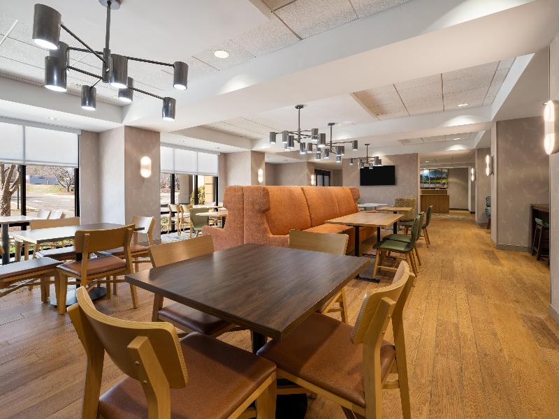 Hampton Inn Warrenton, VA image