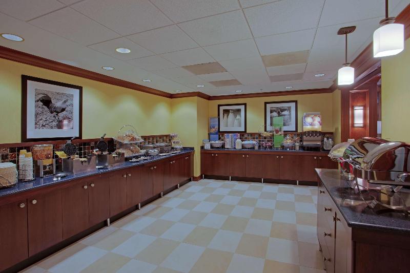 Hampton Inn Warrenton, Va image