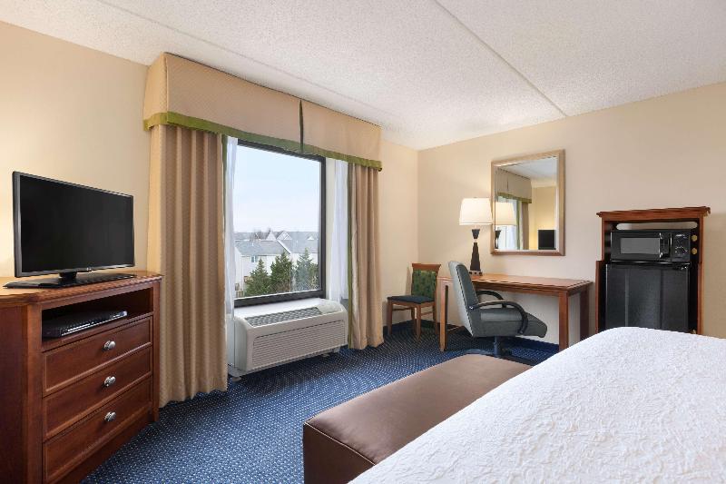 Hampton Inn Warrenton, Va image