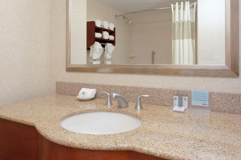 Hampton Inn Warrenton, Va image