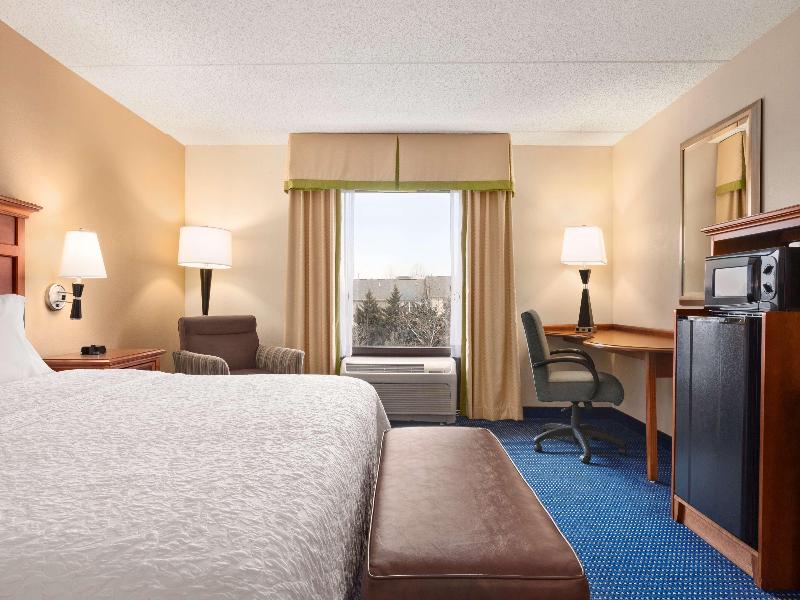 Hampton Inn Warrenton, Va image
