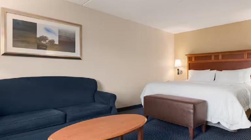 Hampton Inn Warrenton, Va image
