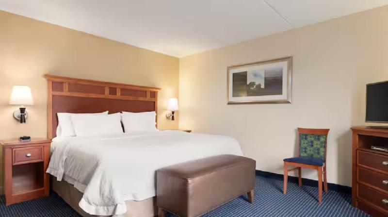 Hampton Inn Warrenton, Va image