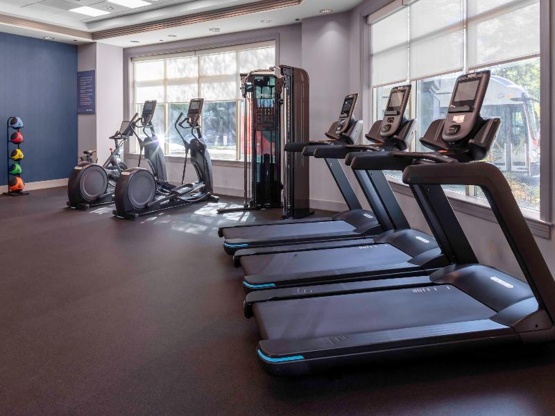 Hampton Inn & Suites Arlington Crystal City DCA image