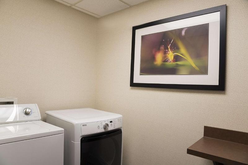 Hampton Inn Mt. Pleasant image