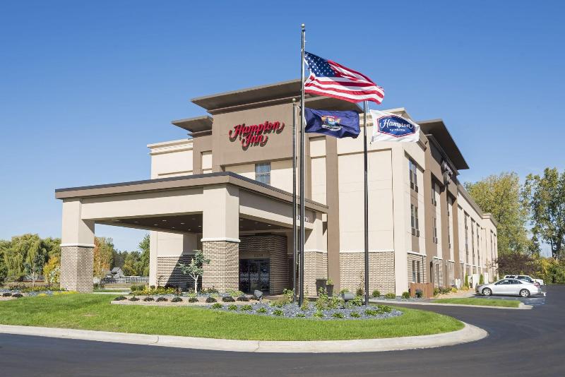 Hampton Inn Mt. Pleasant image