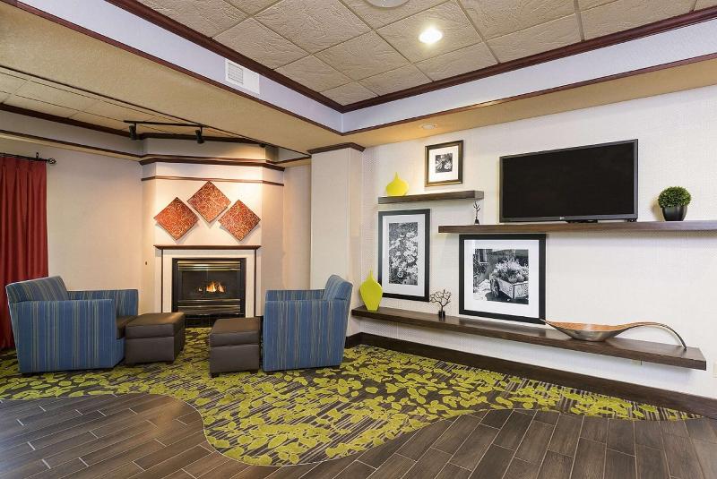 Hampton Inn Mt. Pleasant image