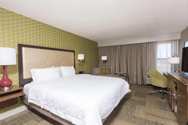 Hampton Inn Mt. Pleasant image