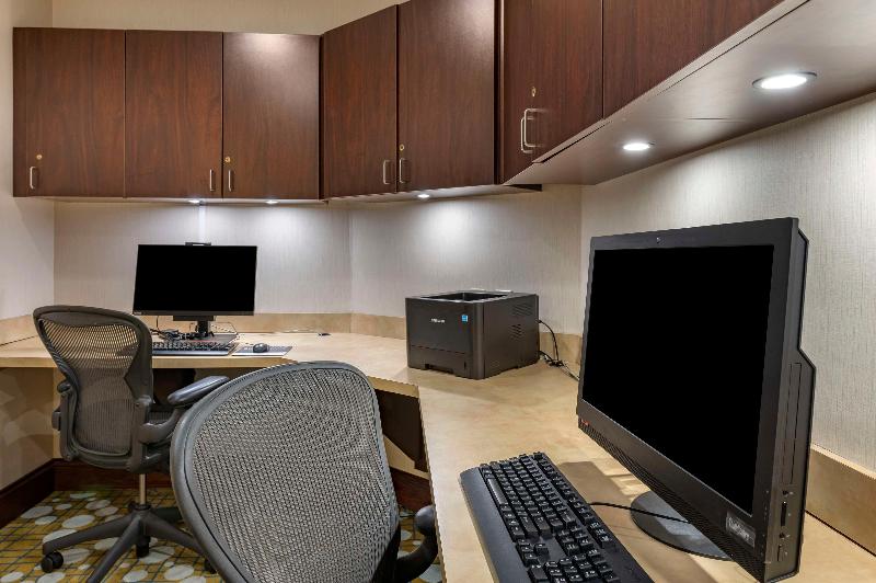 Hampton Inn Greenfield image