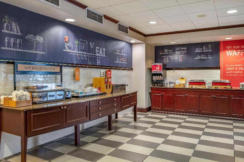Hampton Inn Greenfield image