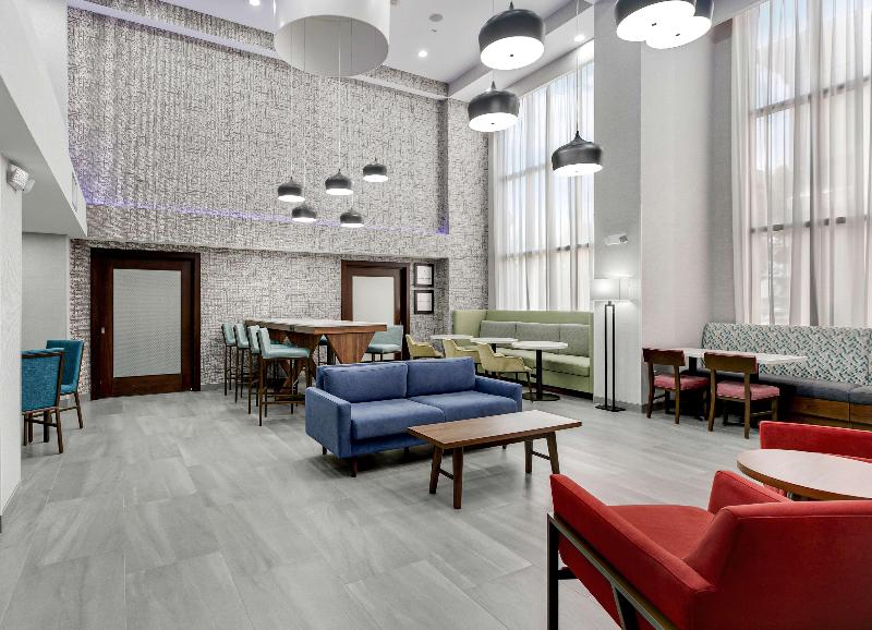 Hampton Inn Houston/Pearland image