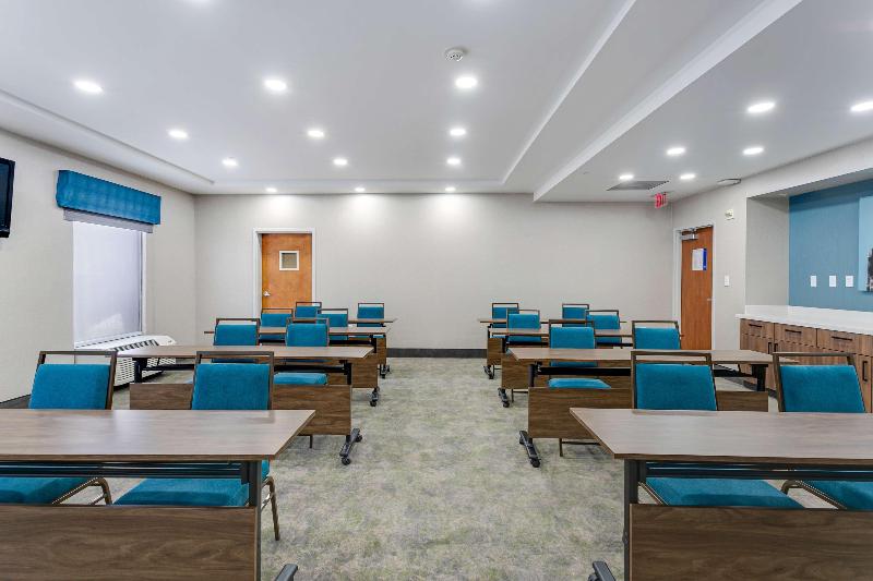 Hampton Inn Houston/Pearland image