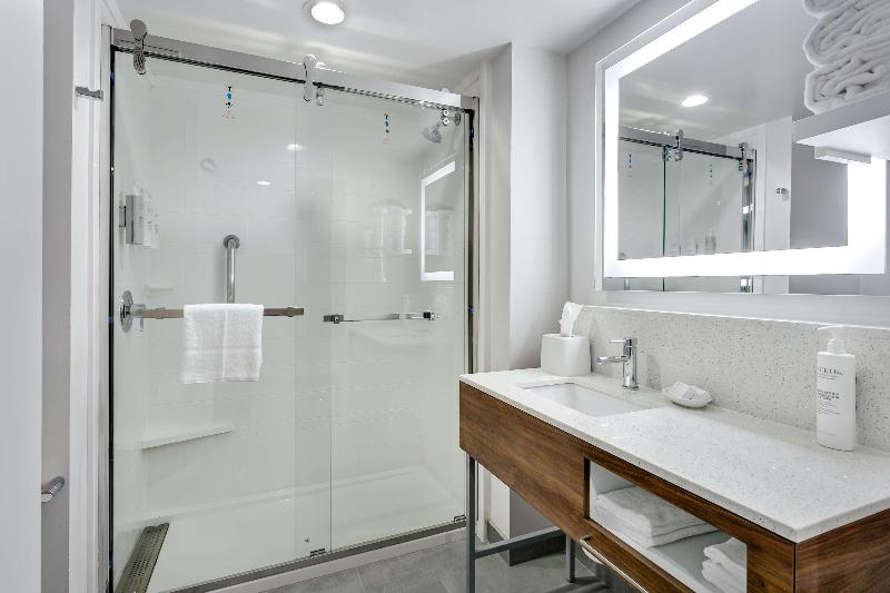 Hampton Inn Houston/Pearland image