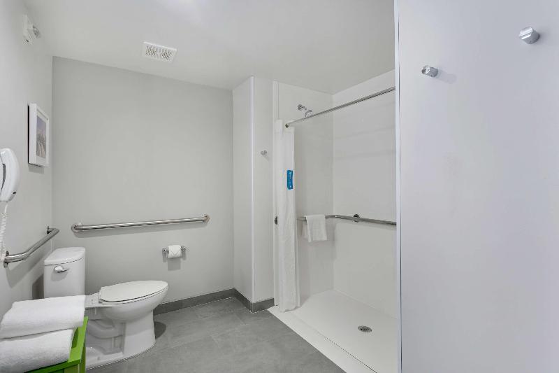 Hampton Inn Houston/Pearland image