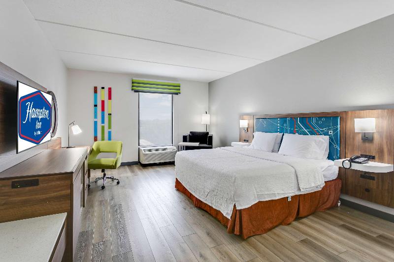 Hampton Inn Houston/Pearland image