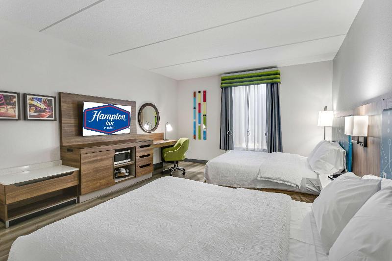 Hampton Inn Houston/Pearland image