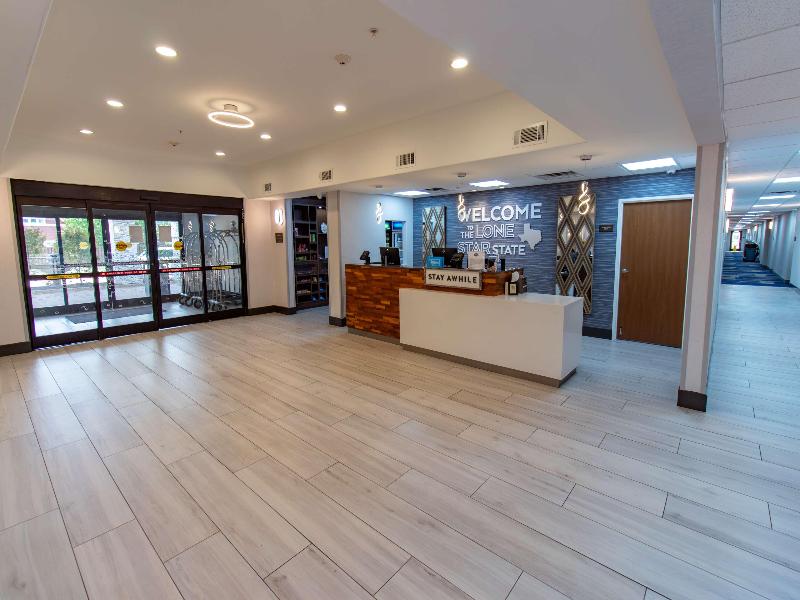 Hampton Inn & Suites Denton