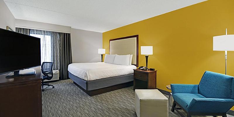 Holiday Inn Express & Suites Cincinnati Riverfront photo 23