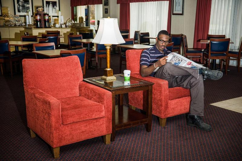 Hampton Inn Lexington/Georgetown image