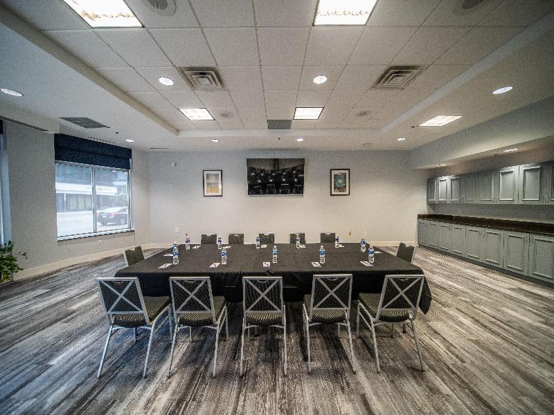 Hilton Garden Inn Rochester Downtown  image