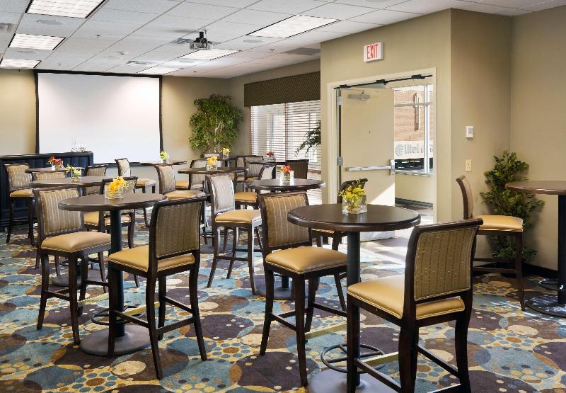 Hilton Garden Inn Mankato Downtown image