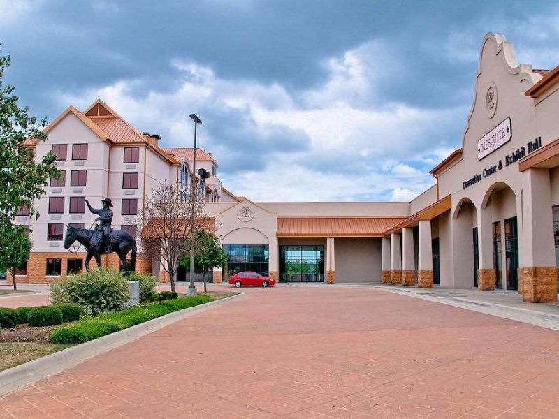 Hampton Inn & Suites Dallas-Mesquite image